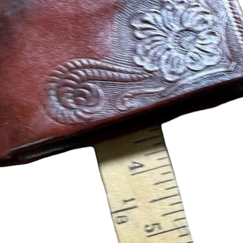 Unbranded Floral Embossed Bifold Wallet Mens OS Brown Good Top Grain Cowhide